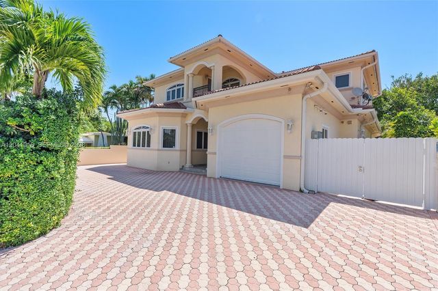 3765 Prairie Ave 3765, Miami Beach, FL 33140