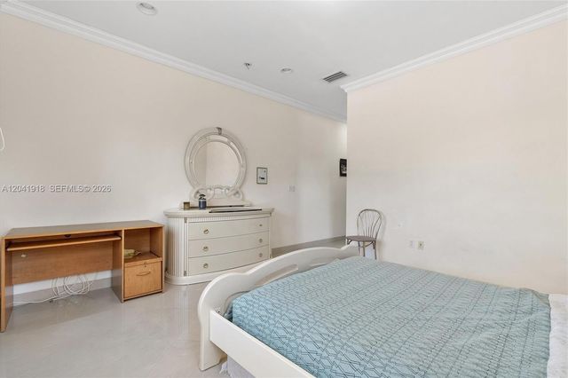 3765 Prairie Ave 3765, Miami Beach, FL 33140