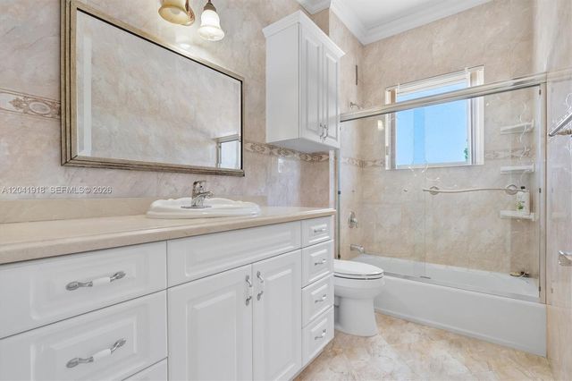 3765 Prairie Ave 3765, Miami Beach, FL 33140