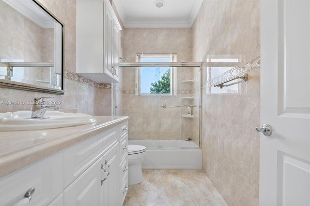 3765 Prairie Ave 3765, Miami Beach, FL 33140