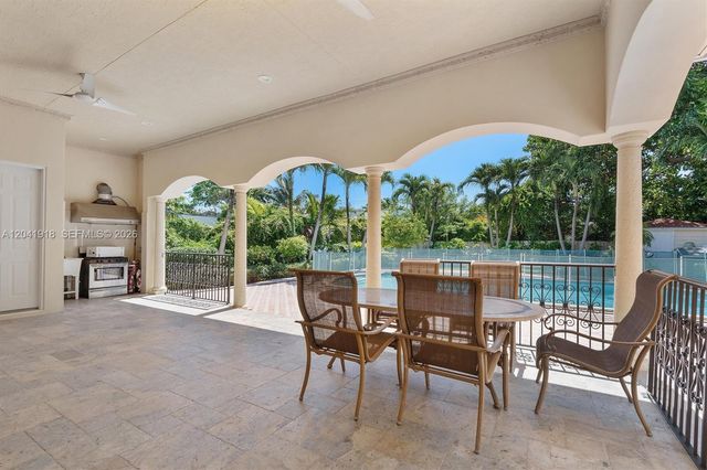 3765 Prairie Ave 3765, Miami Beach, FL 33140