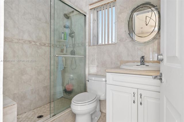 3765 Prairie Ave 3765, Miami Beach, FL 33140