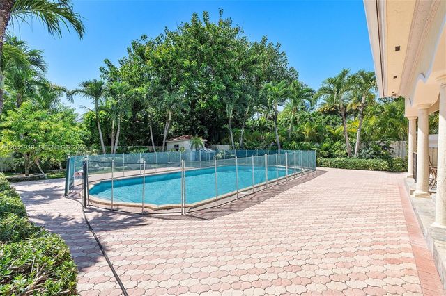 3765 Prairie Ave 3765, Miami Beach, FL 33140