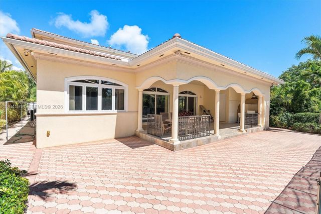 3765 Prairie Ave 3765, Miami Beach, FL 33140