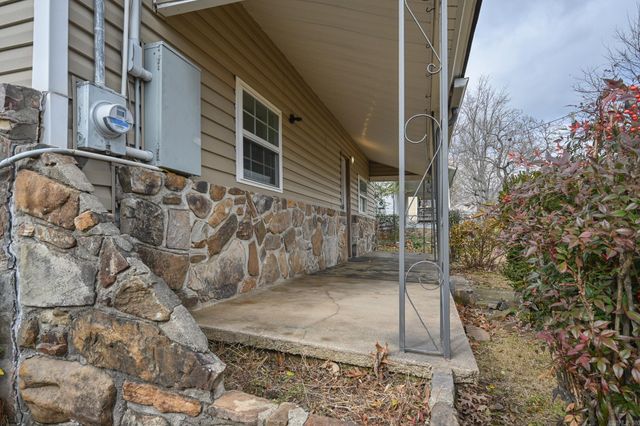 709 Ninth Street, Mena, AR 71953