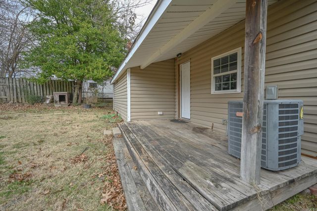 709 Ninth Street, Mena, AR 71953