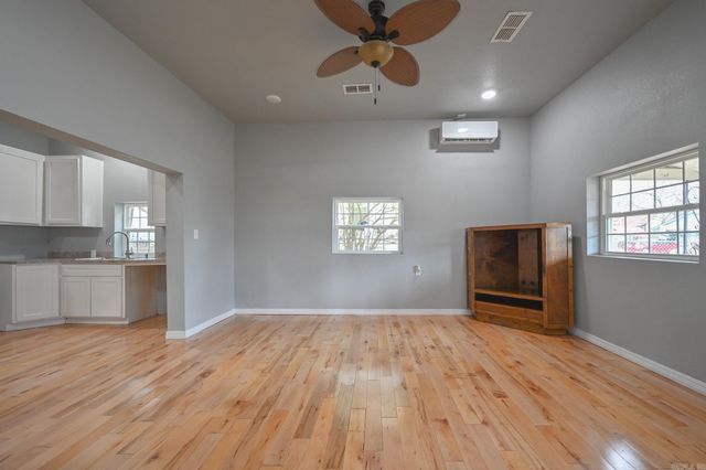 709 Ninth Street, Mena, AR 71953