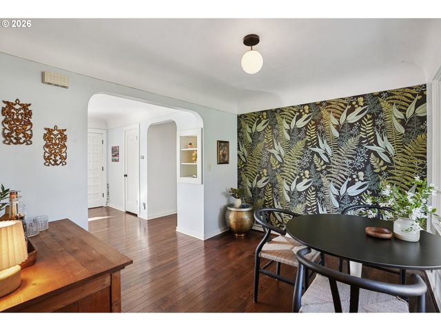 404 Ne 108TH Ave, Portland, OR 97220