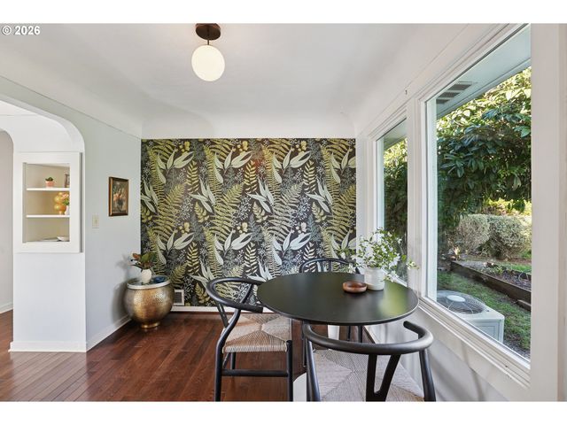 404 Ne 108TH Ave, Portland, OR 97220