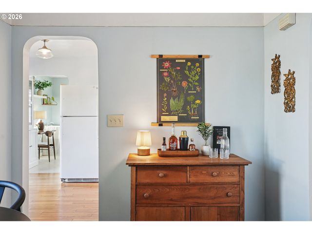 404 Ne 108TH Ave, Portland, OR 97220