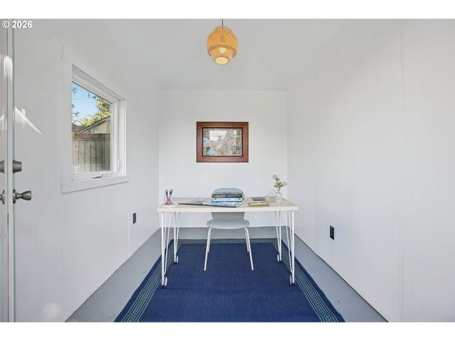 404 Ne 108TH Ave, Portland, OR 97220