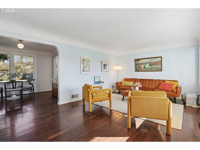 404 Ne 108TH Ave, Portland, OR 97220