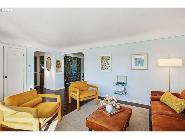 404 Ne 108TH Ave, Portland, OR 97220