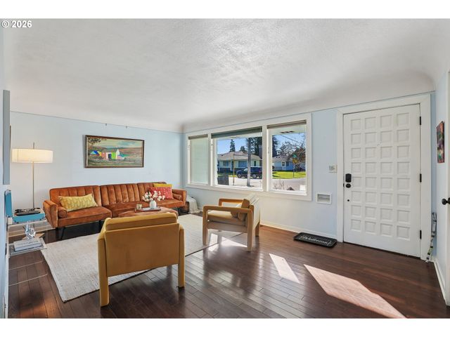 404 Ne 108TH Ave, Portland, OR 97220