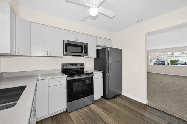 8315 BURGUNDY DRIVE N 8315, Pinellas Park, FL 33781