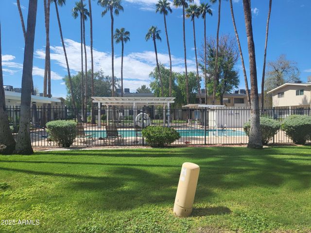 8210 E GARFIELD Street K205, Scottsdale, AZ 85257