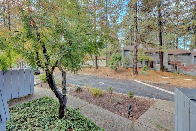 15430 Kingsbury Cir, Grass Valley, CA 95949