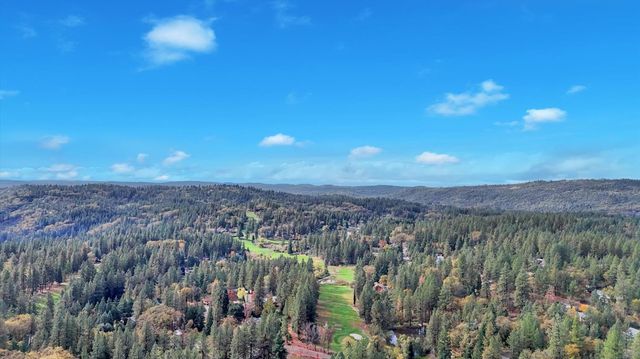 15430 Kingsbury Cir, Grass Valley, CA 95949