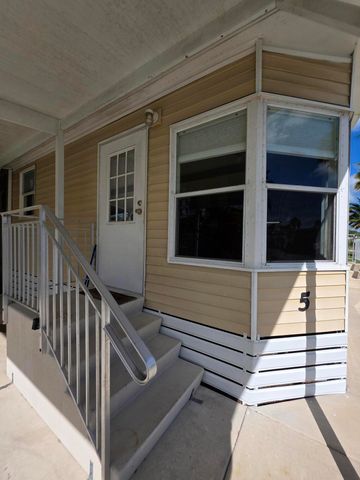 5 Hermosa Lane, Port St. Lucie, Port St Lucie, FL 34952