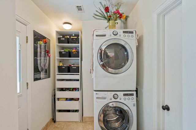 1119 W 30th Street, Houston, TX 77018