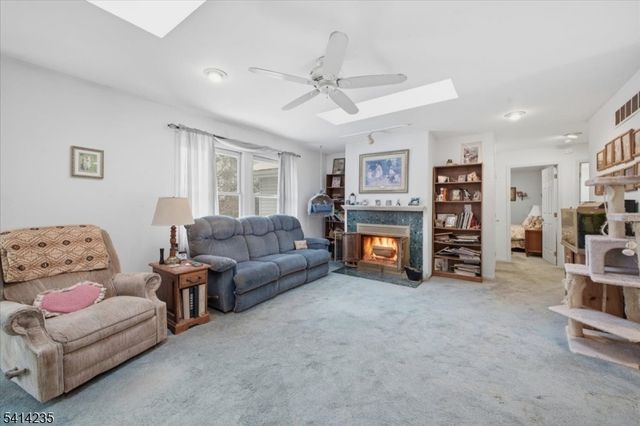 142 N Locust Lake Rd, Hope Twp., NJ 07825