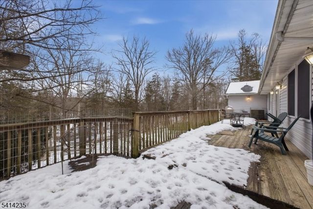 142 N Locust Lake Rd, Hope Twp., NJ 07825