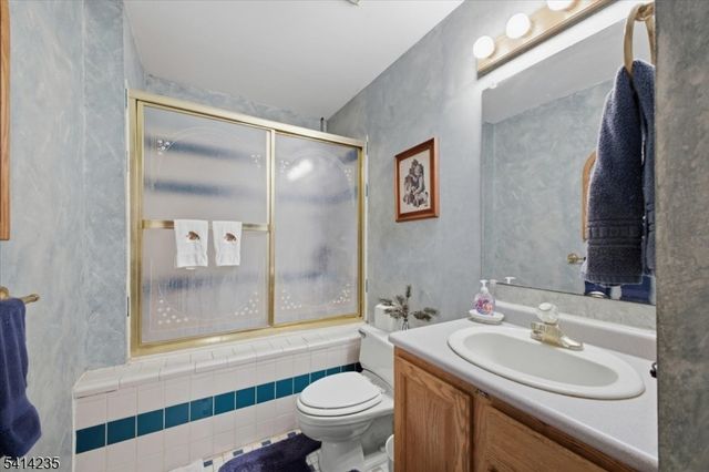 142 N Locust Lake Rd, Hope Twp., NJ 07825