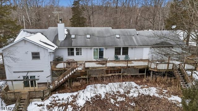 142 N Locust Lake Rd, Hope Twp., NJ 07825