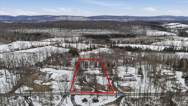 142 N Locust Lake Rd, Hope Twp., NJ 07825