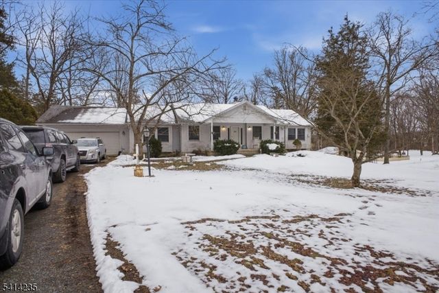 142 N Locust Lake Rd, Hope Twp., NJ 07825