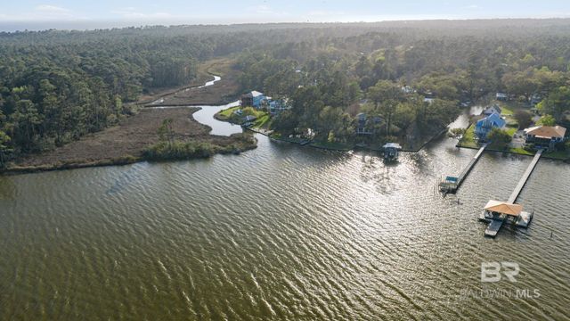 10225 Bayou Circle, Fairhope, AL 36532