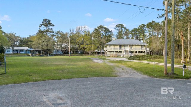 10225 Bayou Circle, Fairhope, AL 36532