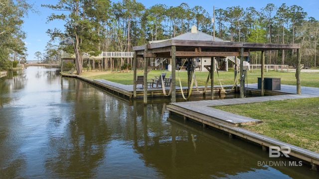 10225 Bayou Circle, Fairhope, AL 36532