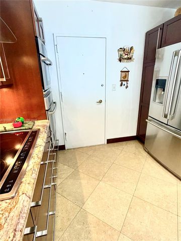 5700 Collins Avenue 14M, Miami Beach, FL 33140