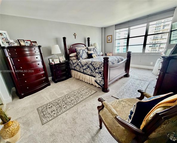 5700 Collins Avenue 14M, Miami Beach, FL 33140
