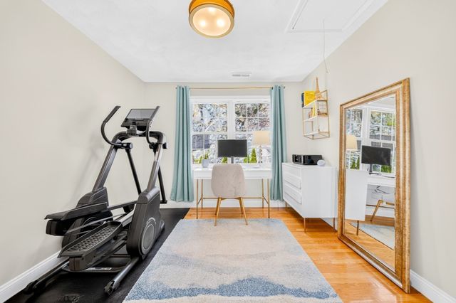 66 Sylvan St 66, Melrose, MA 02176