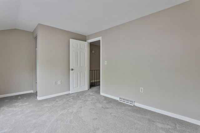 37 Cannongate III Road, Nashua, NH 03063