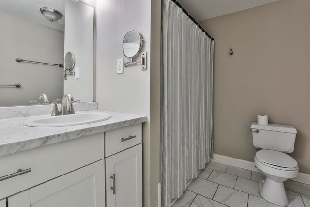 37 Cannongate III Road, Nashua, NH 03063