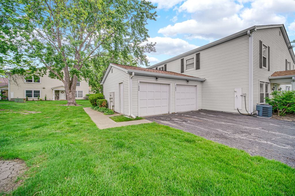 1193 E Barberry Lane B, Palatine, IL 60074 — photo 4