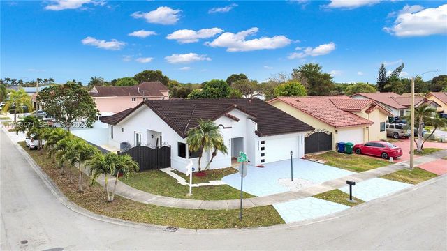 6301 SW 149th Ct, Miami, FL 33193