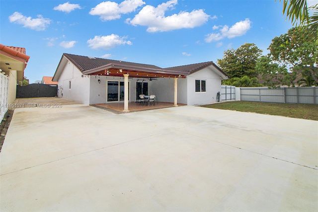 6301 SW 149th Ct, Miami, FL 33193