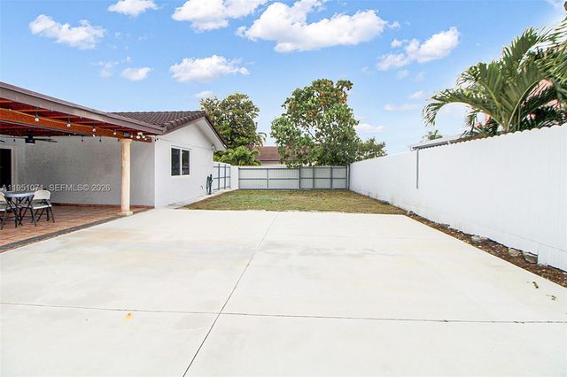 6301 SW 149th Ct, Miami, FL 33193