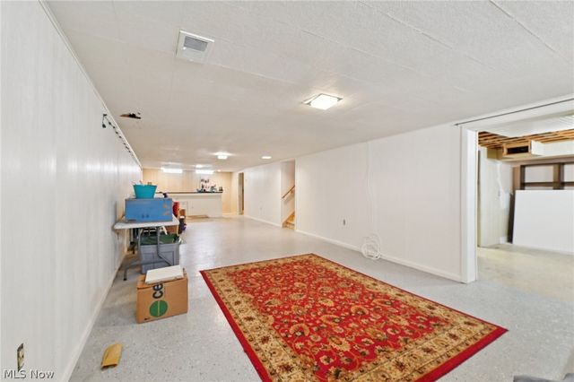 6157 Roanoke Circle, Parma, OH 44134