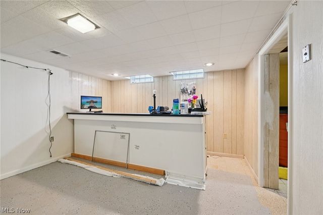 6157 Roanoke Circle, Parma, OH 44134