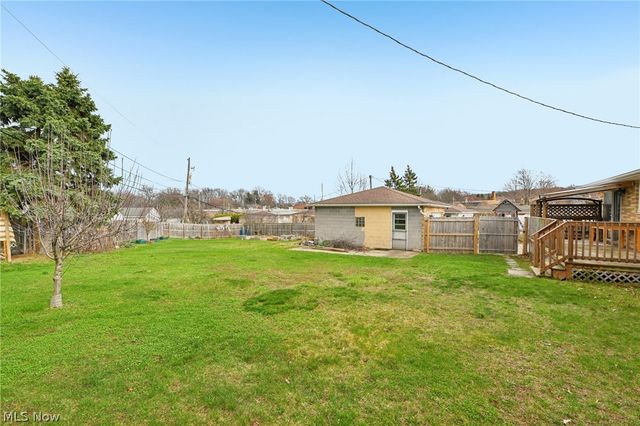 6157 Roanoke Circle, Parma, OH 44134