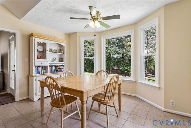 301 Beechwood Dr, Williamsburg, VA 23185