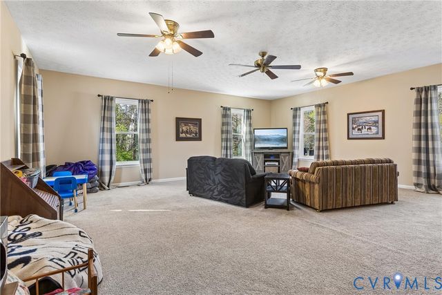 301 Beechwood Dr, Williamsburg, VA 23185