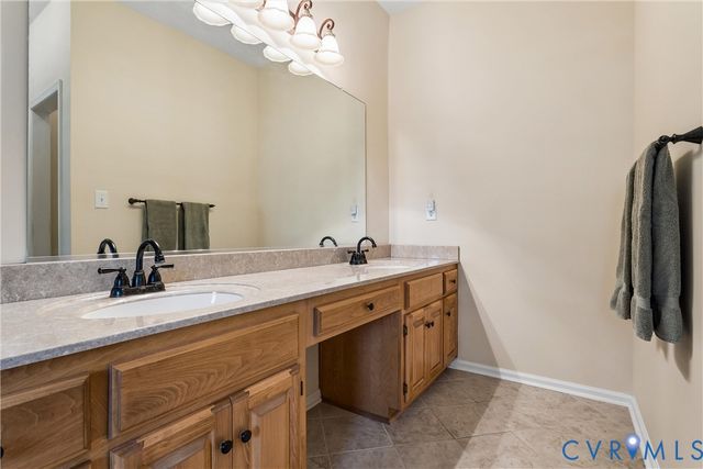 301 Beechwood Dr, Williamsburg, VA 23185