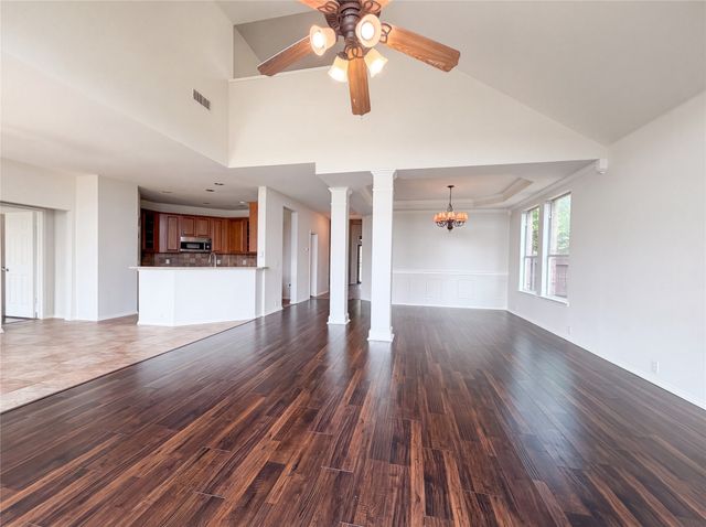1756 Hidden Brook Drive, Grand Prairie, TX 75050