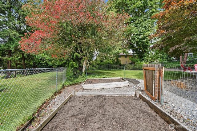 20037 102nd Court NE, Bothell, WA 98011